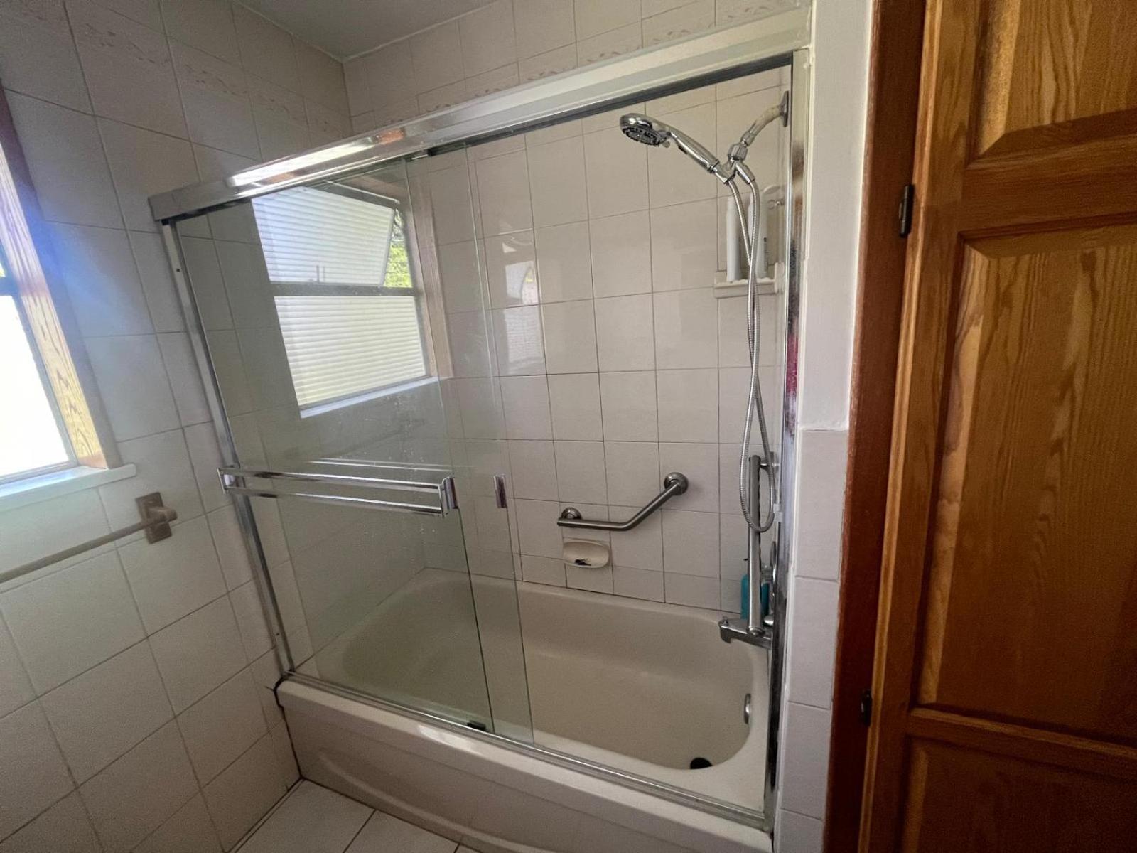 Cosy Romantic Stay In Surrey- Walking Distance From Guildford Town Centre Exterior foto